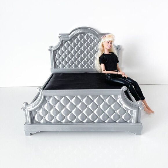 Silver 1:6 Scale Tufted Chesterfield Bed for Barbie Integrity 12" Fashion Doll - Picture 1 of 7